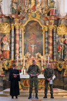 /album/fdp-militarpfarrer-pascal-kober-investitur-am-19-januar-2015-in-der-kath-mauritiuskirche-stetten-a-k-m-mit-ev-militarbischof-rink-und-verteidigungsministerin-von-der-leyen/a2015-01-2015-stetten-furbitten-jpg1/